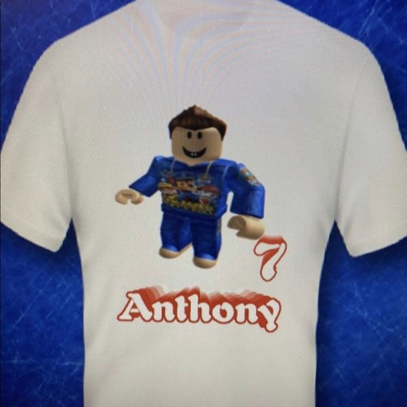 Roblox shirts , attachable capes ,caps custom - Picture 4 of 7